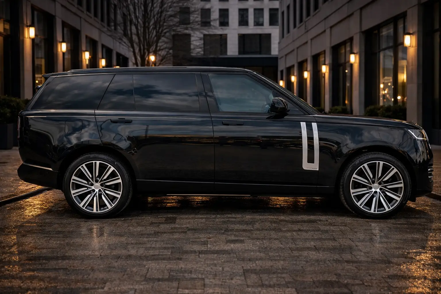 ranger-rover-autobiography-side